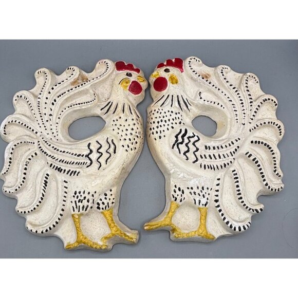 Vtg‎ Pair Hand Painted Plaster Rooster Wall Decor Set Farmhouse Style 9" - Picture 1 of 8